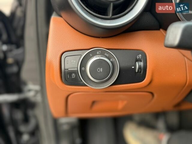 Черный Альфа Ромео Джулия, объемом двигателя 2 л и пробегом 80 тыс. км за 17000 $, фото 20 на Automoto.ua