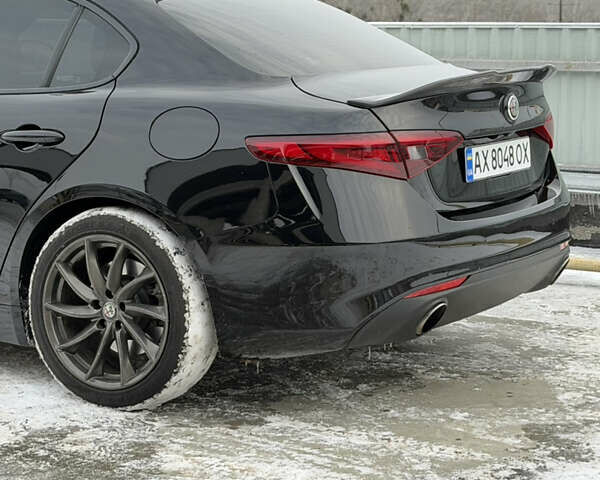 Чорний Альфа Ромео Джулія, об'ємом двигуна 2 л та пробігом 63 тис. км за 20900 $, фото 11 на Automoto.ua