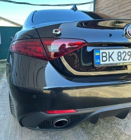 Чорний Альфа Ромео Джулія, об'ємом двигуна 2 л та пробігом 157 тис. км за 19500 $, фото 23 на Automoto.ua