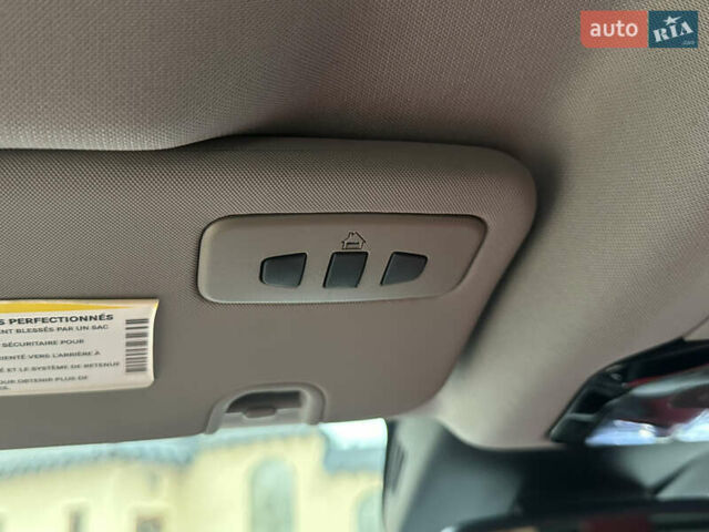 Чорний Альфа Ромео Джулія, об'ємом двигуна 2 л та пробігом 112 тис. км за 18800 $, фото 13 на Automoto.ua