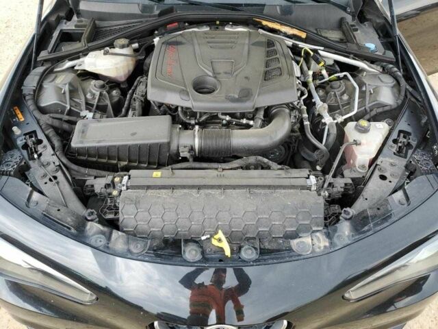 Черный Альфа Ромео Джулия, объемом двигателя 2 л и пробегом 100 тыс. км за 3850 $, фото 9 на Automoto.ua