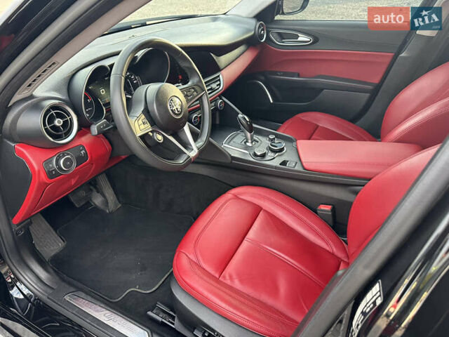 Альфа Ромео Джулія 2018 у Дніпро (Дніпропетровську) на Automoto.ua Чорний Альфа Ромео Джулія, об'ємом двигуна 2 л та пробігом 135 тис. км за 17000 $, фото 7 на Automoto.ua