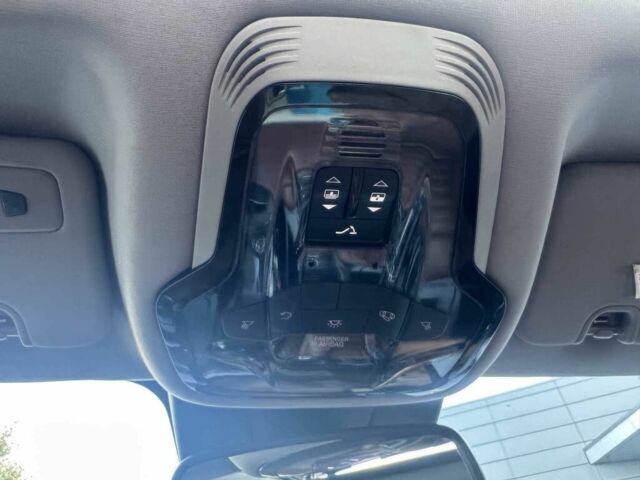 Черный Альфа Ромео Джулия, объемом двигателя 2 л и пробегом 46 тыс. км за 5100 $, фото 16 на Automoto.ua