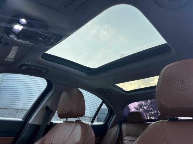 Черный Альфа Ромео Джулия, объемом двигателя 2 л и пробегом 46 тыс. км за 5100 $, фото 13 на Automoto.ua