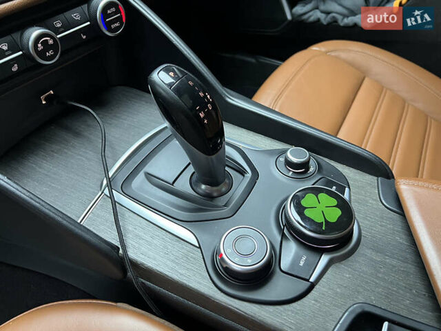 Альфа Ромео Джулия 2018 в Львове на Automoto.ua Черный Альфа Ромео Джулия, объемом двигателя 2 л и пробегом 126 тыс. км за 27500 $, фото 29 на Automoto.ua