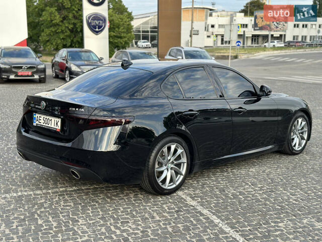 Альфа Ромео Джулія 2018 у Дніпро (Дніпропетровську) на Automoto.ua Чорний Альфа Ромео Джулія, об'ємом двигуна 2 л та пробігом 135 тис. км за 17000 $, фото 5 на Automoto.ua