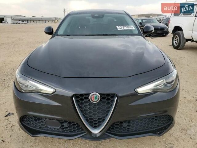 Черный Альфа Ромео Джулия, объемом двигателя 2 л и пробегом 128 тыс. км за 4200 $, фото 1 на Automoto.ua