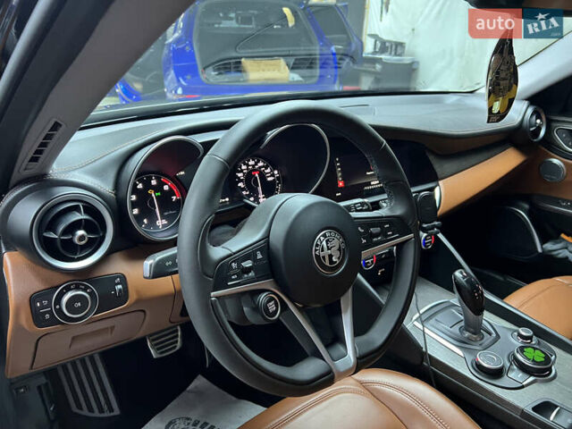 Альфа Ромео Джулия 2018 в Львове на Automoto.ua Черный Альфа Ромео Джулия, объемом двигателя 2 л и пробегом 126 тыс. км за 27500 $, фото 19 на Automoto.ua