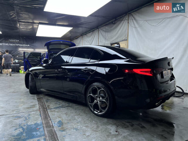 Альфа Ромео Джулия 2018 в Львове на Automoto.ua Черный Альфа Ромео Джулия, объемом двигателя 2 л и пробегом 126 тыс. км за 27500 $, фото 3 на Automoto.ua