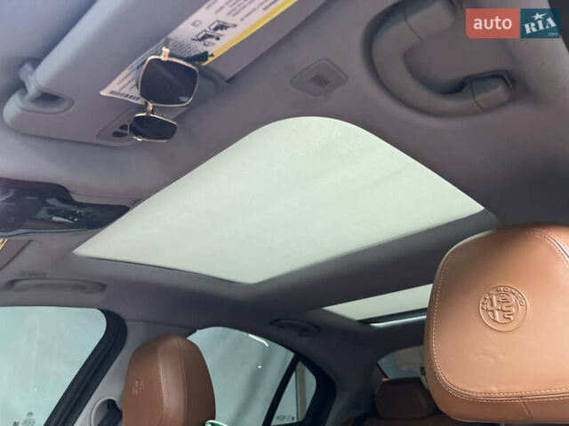 Альфа Ромео Джулия 2018 в Львове на Automoto.ua Черный Альфа Ромео Джулия, объемом двигателя 2 л и пробегом 126 тыс. км за 27500 $, фото 26 на Automoto.ua