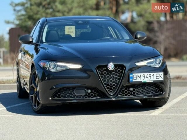 Чорний Альфа Ромео Джулія, об'ємом двигуна 2 л та пробігом 67 тис. км за 19990 $, фото 1 на Automoto.ua