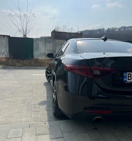 Чорний Альфа Ромео Джулія, об'ємом двигуна 2 л та пробігом 179 тис. км за 16800 $, фото 13 на Automoto.ua