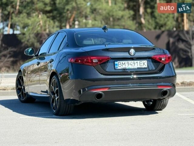 Чорний Альфа Ромео Джулія, об'ємом двигуна 2 л та пробігом 67 тис. км за 19990 $, фото 27 на Automoto.ua