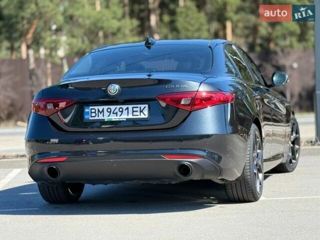 Чорний Альфа Ромео Джулія, об'ємом двигуна 2 л та пробігом 67 тис. км за 19990 $, фото 23 на Automoto.ua