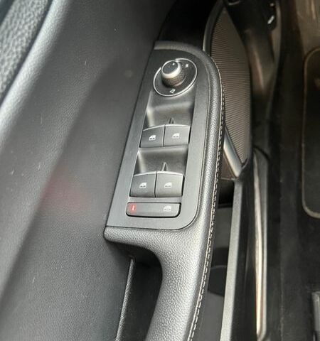 Чорний Альфа Ромео Джулія, об'ємом двигуна 2 л та пробігом 179 тис. км за 16800 $, фото 20 на Automoto.ua