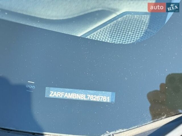 Чорний Альфа Ромео Джулія, об'ємом двигуна 2 л та пробігом 67 тис. км за 19990 $, фото 21 на Automoto.ua