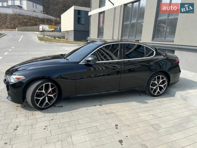 Чорний Альфа Ромео Джулія, об'ємом двигуна 2 л та пробігом 179 тис. км за 16800 $, фото 10 на Automoto.ua