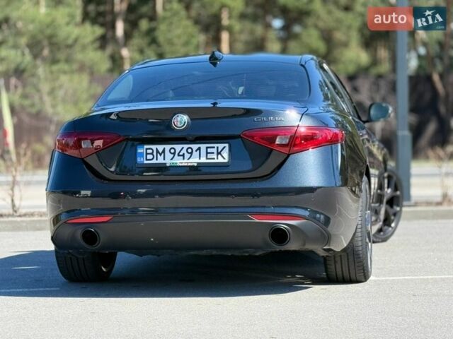 Чорний Альфа Ромео Джулія, об'ємом двигуна 2 л та пробігом 67 тис. км за 19990 $, фото 22 на Automoto.ua