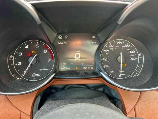 Черный Альфа Ромео Джулия, объемом двигателя 0 л и пробегом 66 тыс. км за 5500 $, фото 4 на Automoto.ua