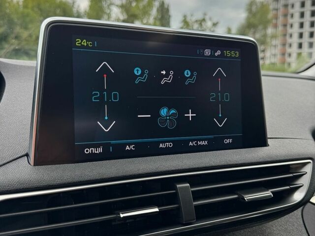 Черный Альфа Ромео Джулия, объемом двигателя 2.89 л и пробегом 97 тыс. км за 15000 $, фото 9 на Automoto.ua