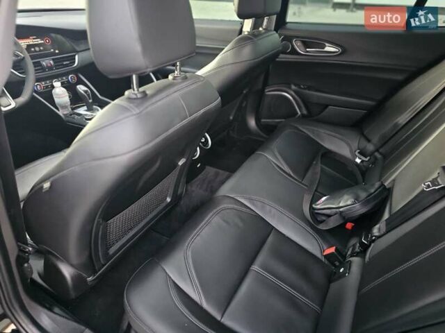 Альфа Ромео Джулия 2020 в Львове на Automoto.ua Черный Альфа Ромео Джулия, объемом двигателя 2 л и пробегом 92 тыс. км за 24400 $, фото 28 на Automoto.ua