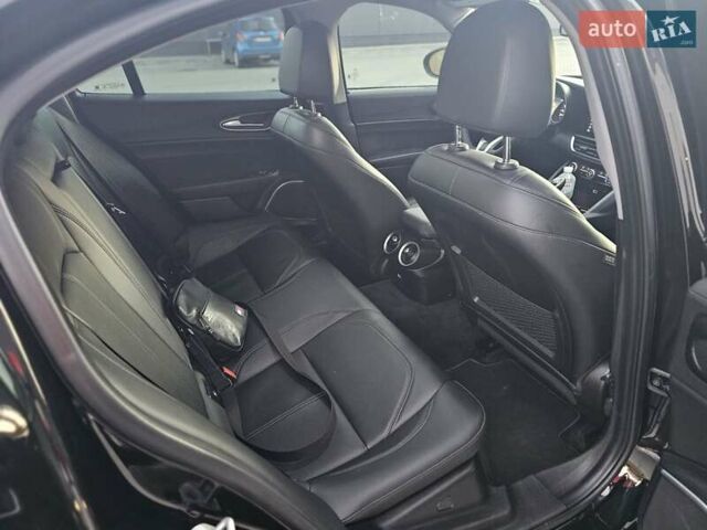 Альфа Ромео Джулия 2020 в Львове на Automoto.ua Черный Альфа Ромео Джулия, объемом двигателя 2 л и пробегом 92 тыс. км за 24400 $, фото 27 на Automoto.ua