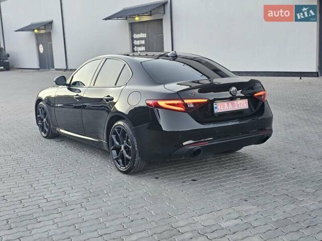 Альфа Ромео Джулия 2020 в Львове на Automoto.ua Черный Альфа Ромео Джулия, объемом двигателя 2 л и пробегом 92 тыс. км за 24400 $, фото 15 на Automoto.ua