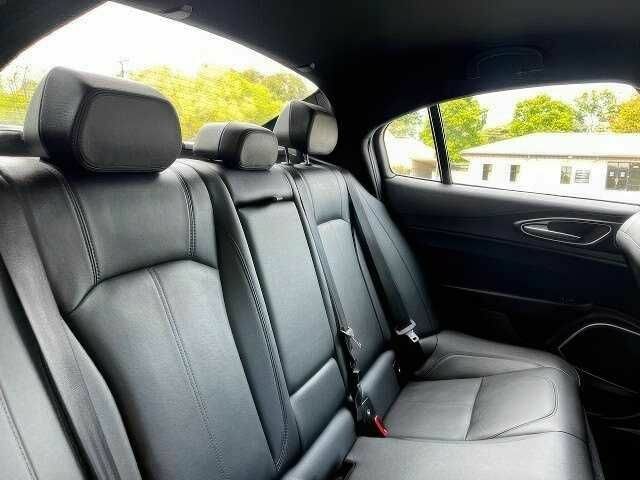 Чорний Альфа Ромео Джулія, об'ємом двигуна 0 л та пробігом 56 тис. км за 6000 $, фото 15 на Automoto.ua