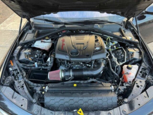 Чорний Альфа Ромео Джулія, об'ємом двигуна 2 л та пробігом 14 тис. км за 6900 $, фото 16 на Automoto.ua