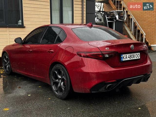 Червоний Альфа Ромео Джулія, об'ємом двигуна 2 л та пробігом 120 тис. км за 19999 $, фото 13 на Automoto.ua