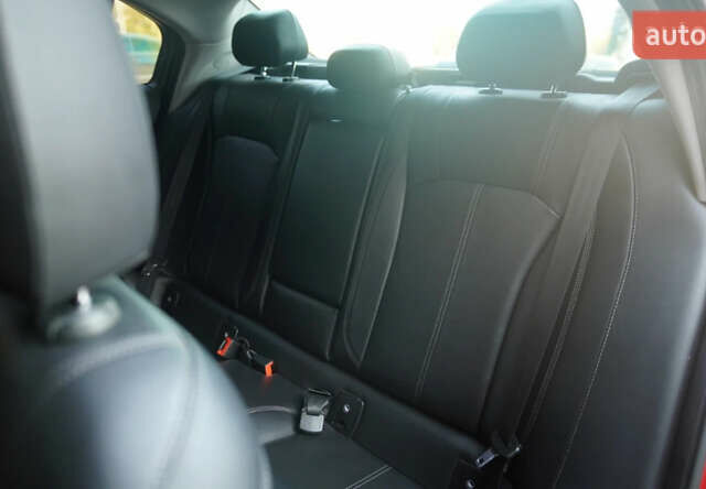 Красный Альфа Ромео Джулия, объемом двигателя 2 л и пробегом 145 тыс. км за 19700 $, фото 31 на Automoto.ua