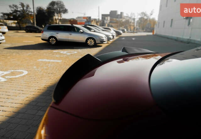 Красный Альфа Ромео Джулия, объемом двигателя 2 л и пробегом 145 тыс. км за 19700 $, фото 14 на Automoto.ua