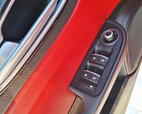 Червоний Альфа Ромео Джулія, об'ємом двигуна 2.14 л та пробігом 270 тис. км за 21500 $, фото 26 на Automoto.ua