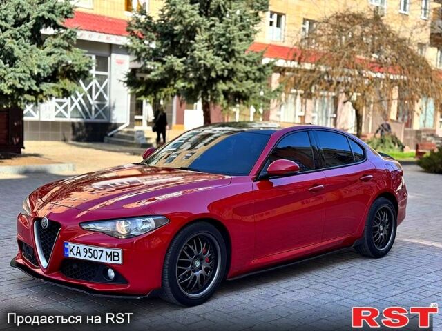 Альфа Ромео Джулія 2017 у Сумах на Automoto.ua Червоний Альфа Ромео Джулія, об'ємом двигуна 2.1 л та пробігом 200 тис. км за 23999 $, фото 1 на Automoto.ua