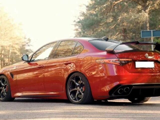 Красный Альфа Ромео Джулия, объемом двигателя 2 л и пробегом 53 тыс. км за 17000 $, фото 7 на Automoto.ua