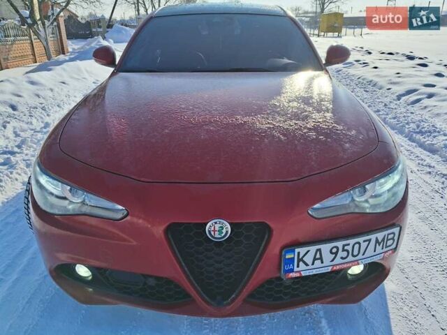 Червоний Альфа Ромео Джулія, об'ємом двигуна 2.14 л та пробігом 270 тис. км за 21500 $, фото 8 на Automoto.ua