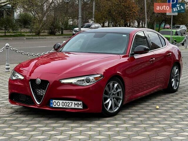 Червоний Альфа Ромео Джулія, об'ємом двигуна 2 л та пробігом 88 тис. км за 18700 $, фото 2 на Automoto.ua