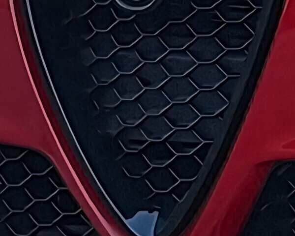 Червоний Альфа Ромео Джулія, об'ємом двигуна 2 л та пробігом 99 тис. км за 20000 $, фото 5 на Automoto.ua