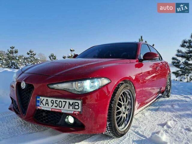 Червоний Альфа Ромео Джулія, об'ємом двигуна 2.14 л та пробігом 270 тис. км за 21500 $, фото 4 на Automoto.ua