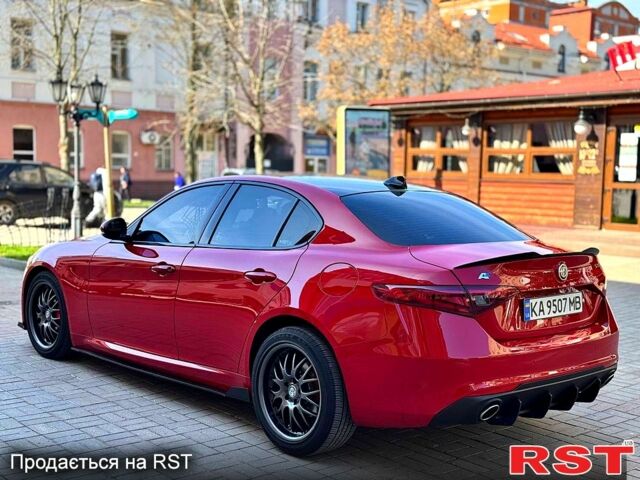 Альфа Ромео Джулія 2017 у Сумах на Automoto.ua Червоний Альфа Ромео Джулія, об'ємом двигуна 2.1 л та пробігом 200 тис. км за 23999 $, фото 2 на Automoto.ua
