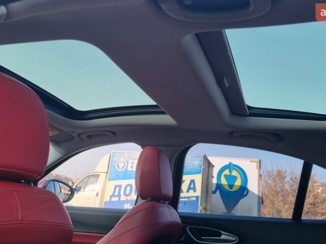 Червоний Альфа Ромео Джулія, об'ємом двигуна 2.14 л та пробігом 270 тис. км за 19500 $, фото 23 на Automoto.ua