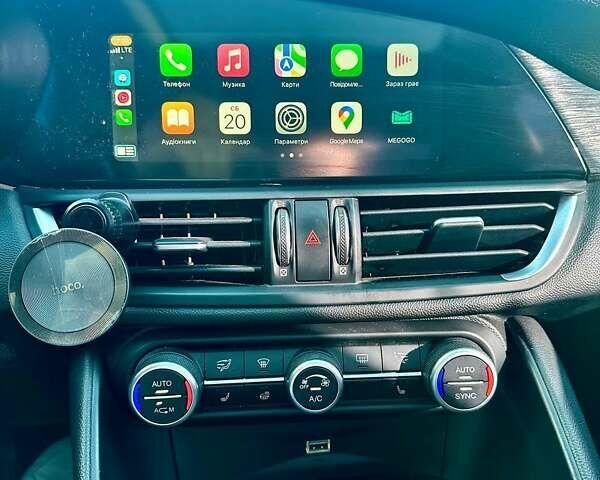 Красный Альфа Ромео Джулия, объемом двигателя 2 л и пробегом 112 тыс. км за 19900 $, фото 18 на Automoto.ua