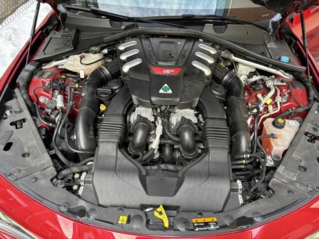 Червоний Альфа Ромео Джулія, об'ємом двигуна 2.9 л та пробігом 45 тис. км за 14500 $, фото 13 на Automoto.ua