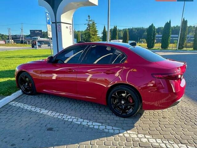 Красный Альфа Ромео Джулия, объемом двигателя 2 л и пробегом 112 тыс. км за 19900 $, фото 8 на Automoto.ua