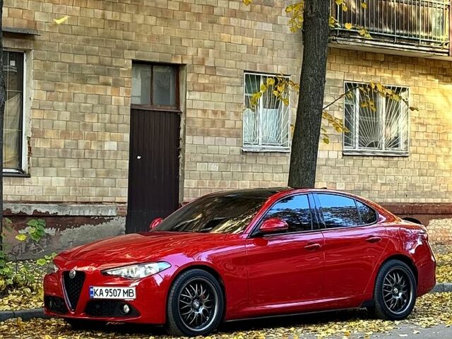 Червоний Альфа Ромео Джулія, об'ємом двигуна 2.2 л та пробігом 200 тис. км за 20000 $, фото 4 на Automoto.ua