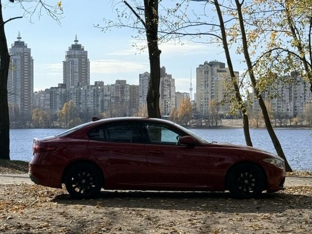 Червоний Альфа Ромео Джулія, об'ємом двигуна 2 л та пробігом 140 тис. км за 26000 $, фото 4 на Automoto.ua