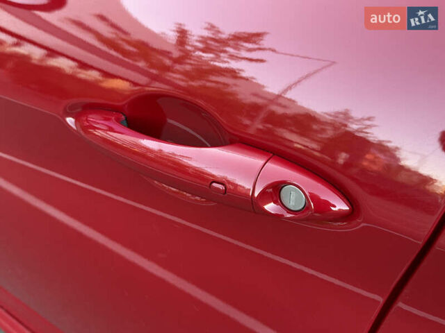 Красный Альфа Ромео Джулия, объемом двигателя 2 л и пробегом 40 тыс. км за 24999 $, фото 15 на Automoto.ua