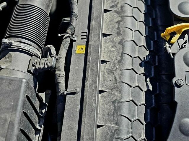 Червоний Альфа Ромео Джулія, об'ємом двигуна 2 л та пробігом 70 тис. км за 23000 $, фото 14 на Automoto.ua