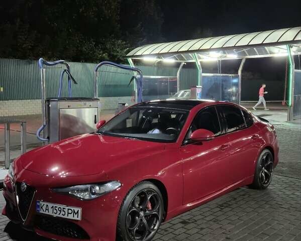 Червоний Альфа Ромео Джулія, об'ємом двигуна 2 л та пробігом 84 тис. км за 25000 $, фото 11 на Automoto.ua