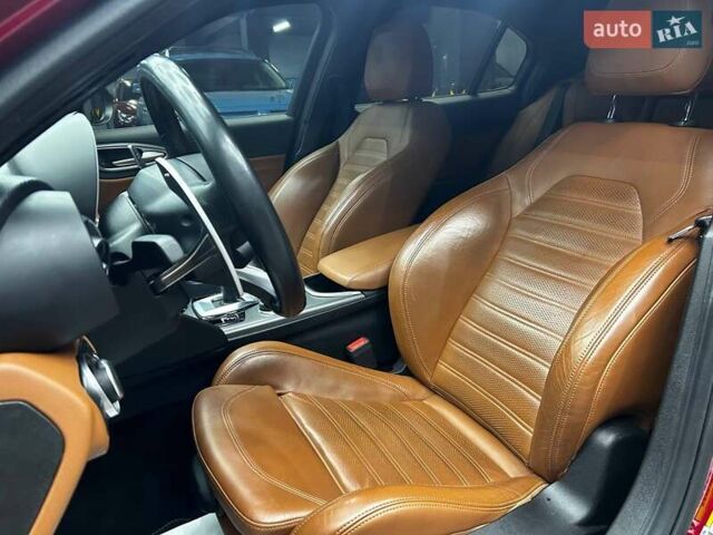 Червоний Альфа Ромео Джулія, об'ємом двигуна 2 л та пробігом 69 тис. км за 22500 $, фото 8 на Automoto.ua